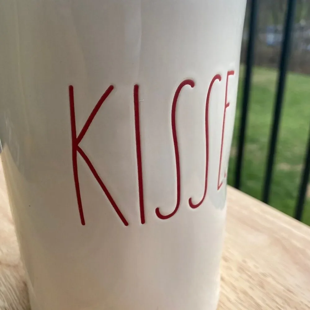 Rae Dunn Kisses Canister